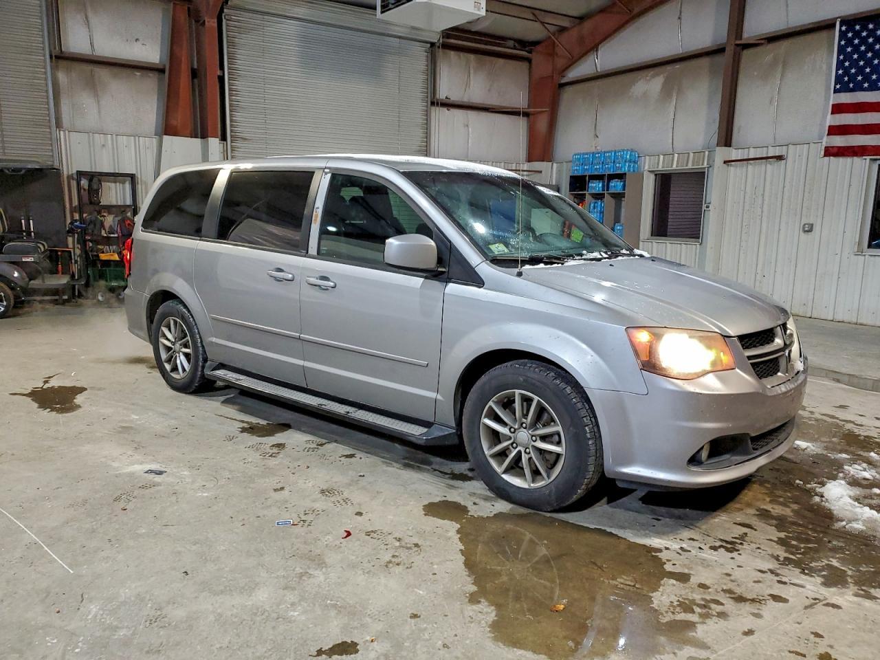 2014 Dodge Grand Caravan R/T - zdjęcie 4
