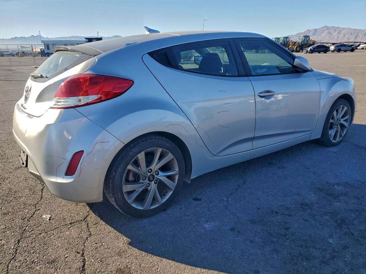 2017 Hyundai Veloster - zdjęcie 3