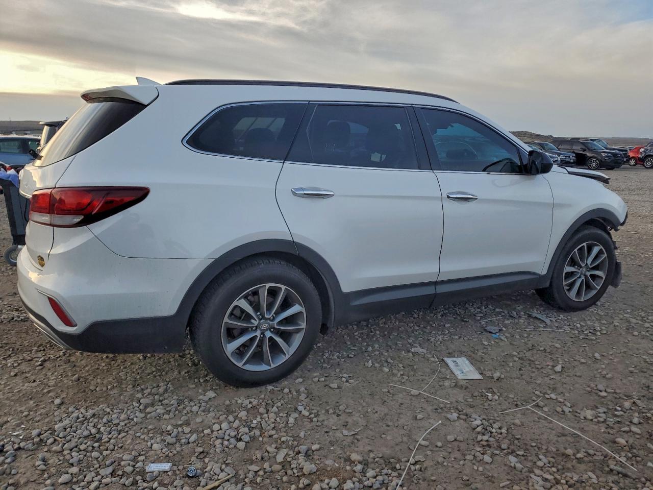 2017 Hyundai Santa Fe Se - zdjęcie 3