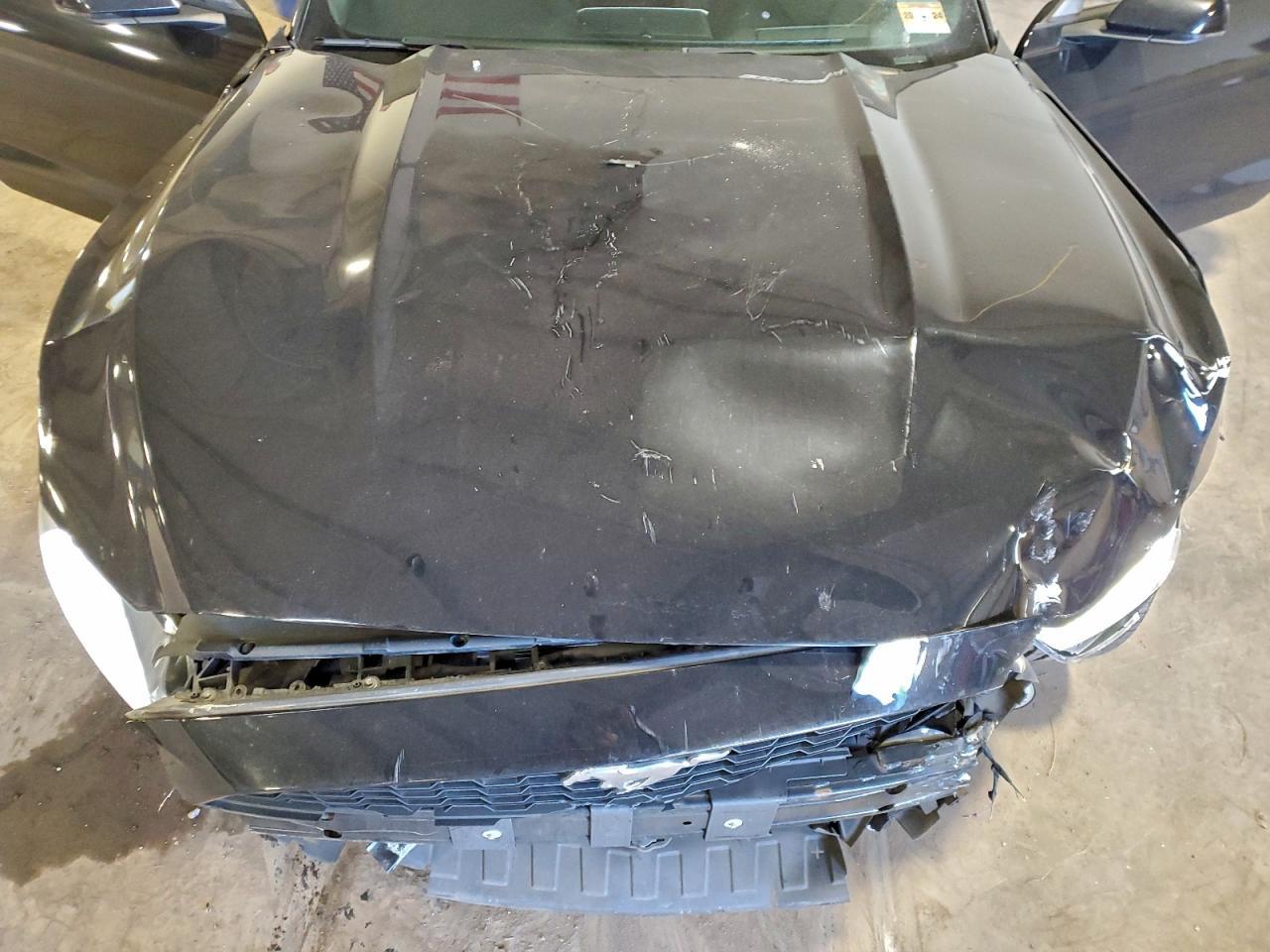 2015 Ford Mustang - zdjęcie 11