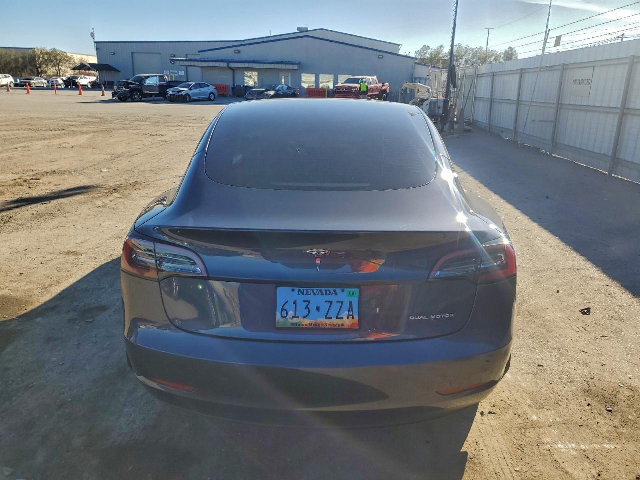 2023 Tesla Model 3 - zdjęcie 6
