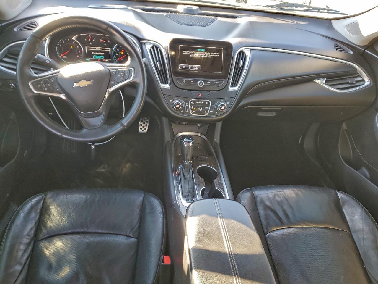 2016 Chevrolet Malibu - zdjęcie 8