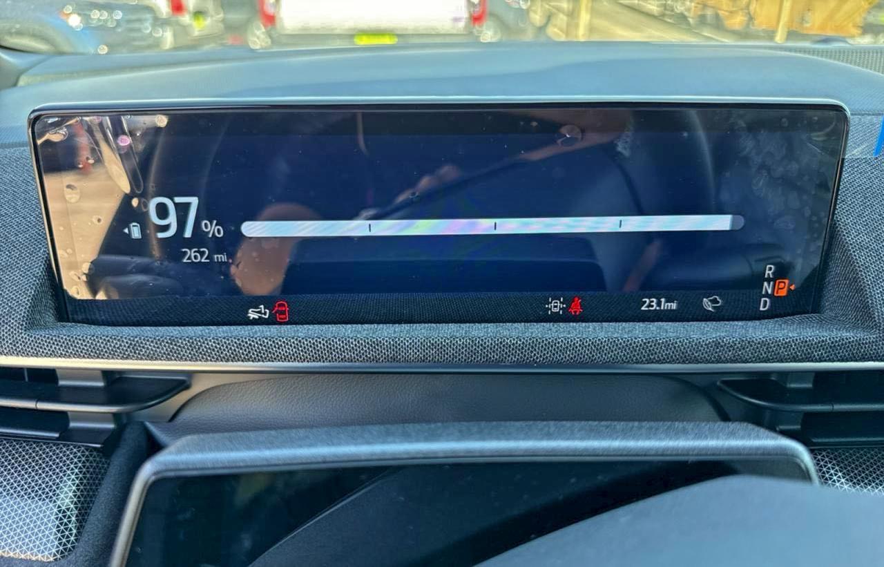 2025 Ford Mustang Mach-E - zdjęcie 8