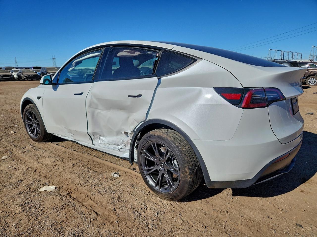 2025 Tesla Model Y - zdjęcie 2