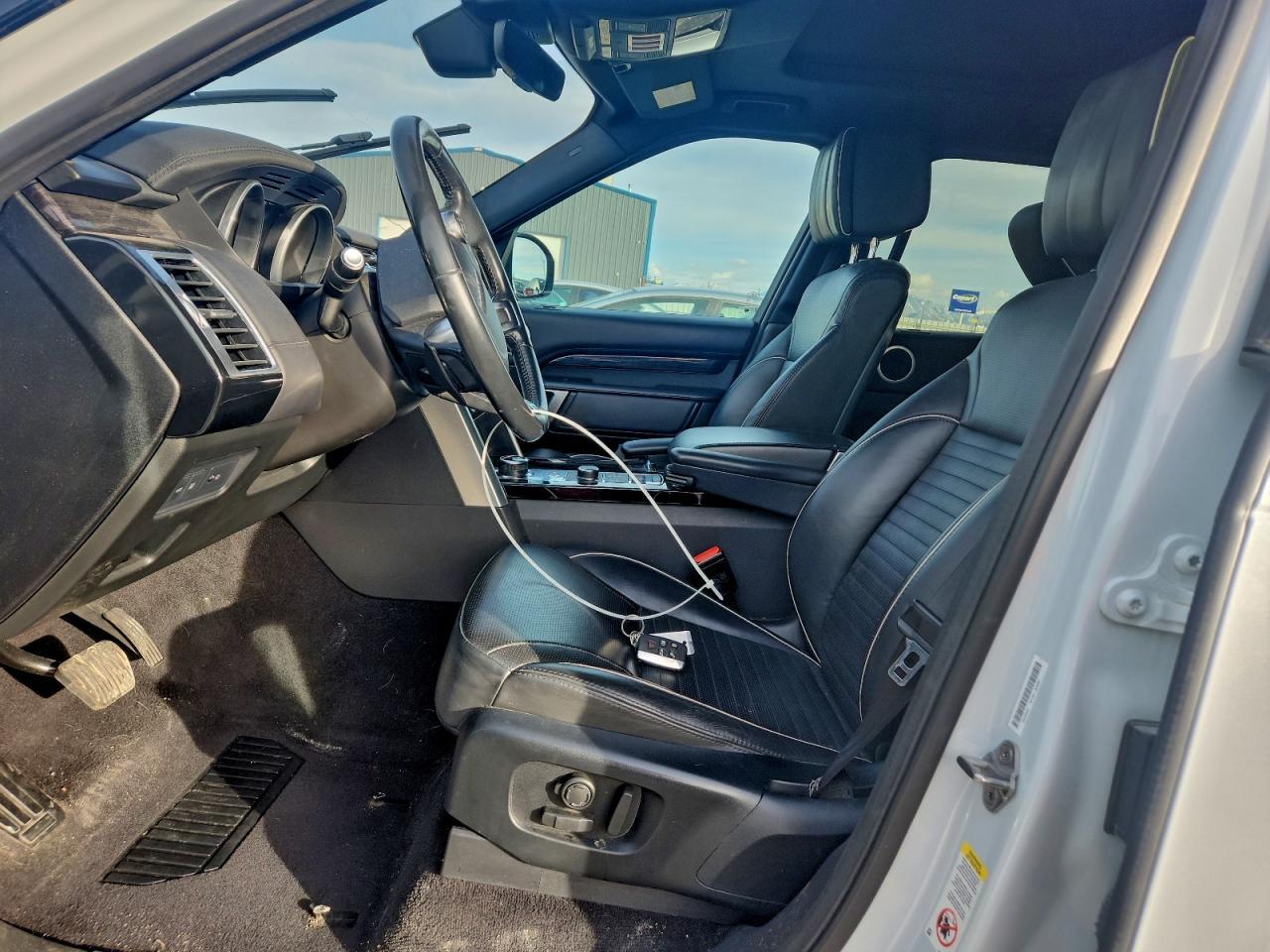 2017 Land Rover Discovery Hse Luxury - zdjęcie 7