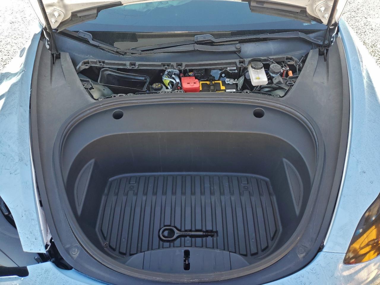 2021 Tesla Model 3 - zdjęcie 11