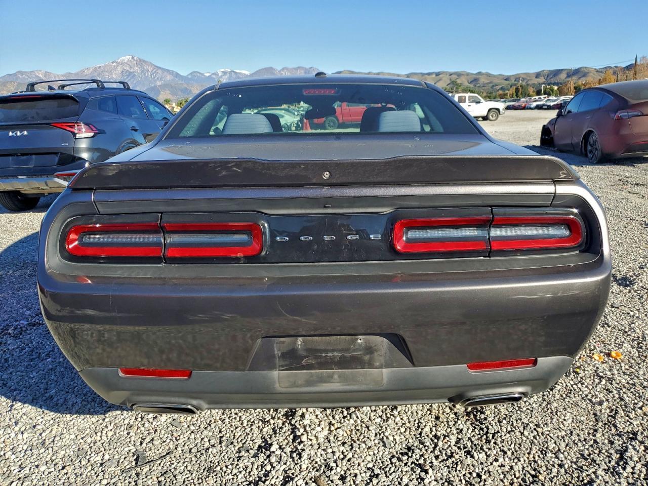 2018 Dodge Challenger Sxt - zdjęcie 6