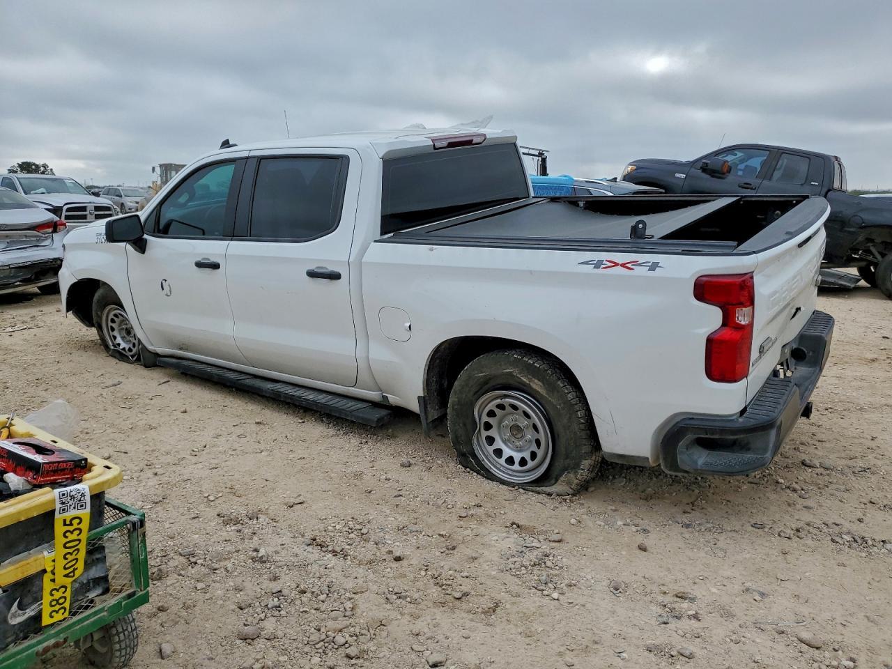 2024 Chevrolet Silverado K1500 - zdjęcie 2