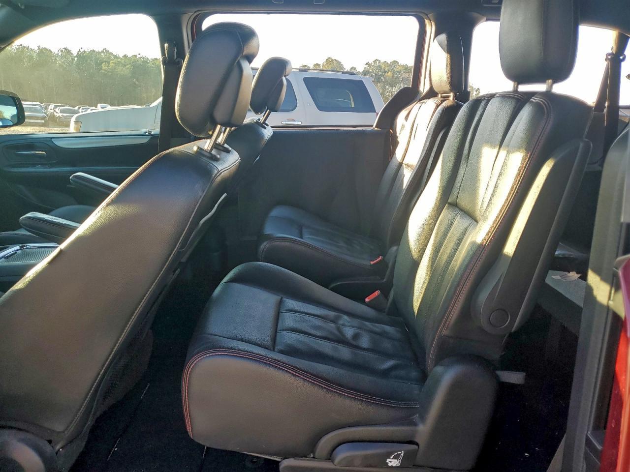 2020 Dodge Grand Caravan Gt - zdjęcie 11