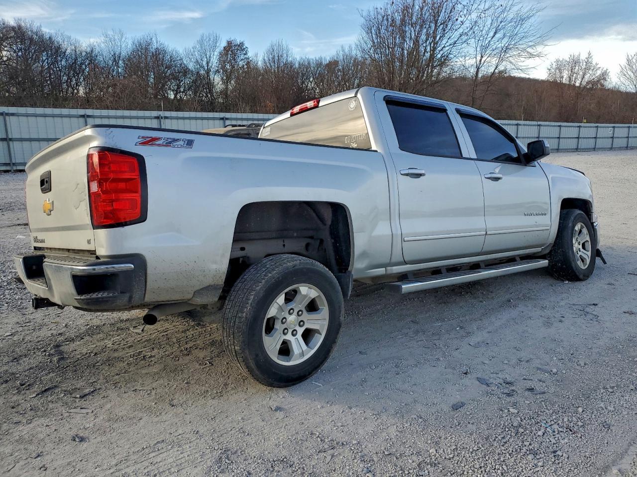 2015 Chevrolet Silverado K1500 Lt - zdjęcie 3