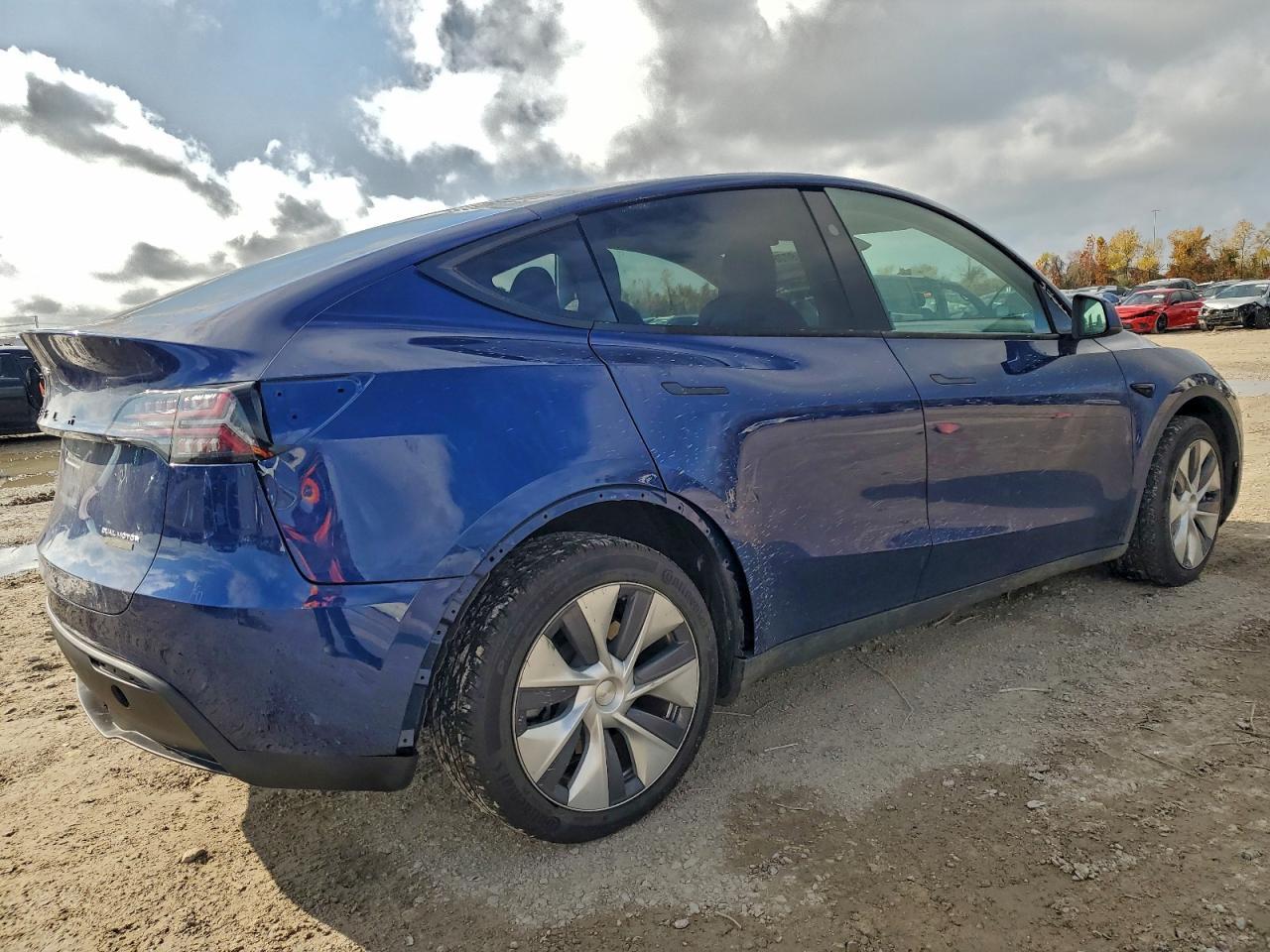 Tesla Model Y - zdjęcie 3