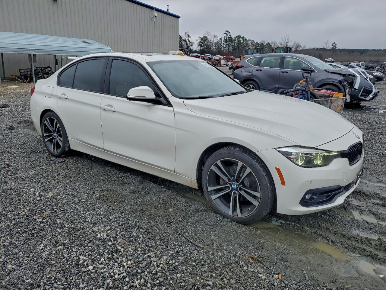 2018 BMW 330 I - zdjęcie 4