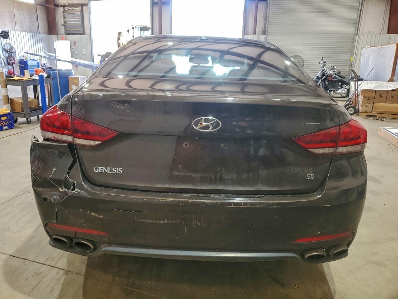 2015 Hyundai Genesis 5.0L - zdjęcie 6