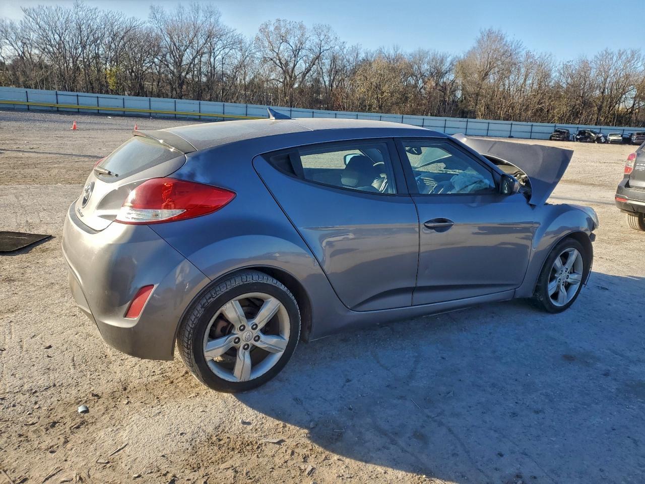 2013 Hyundai Veloster - zdjęcie 3