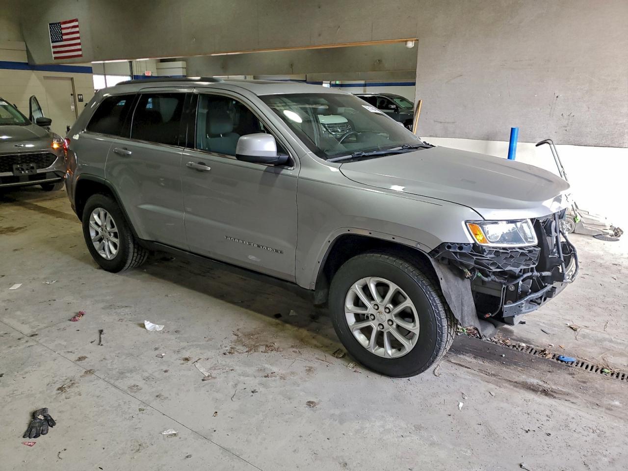 2015 Jeep Grand Cherokee Laredo - zdjęcie 4