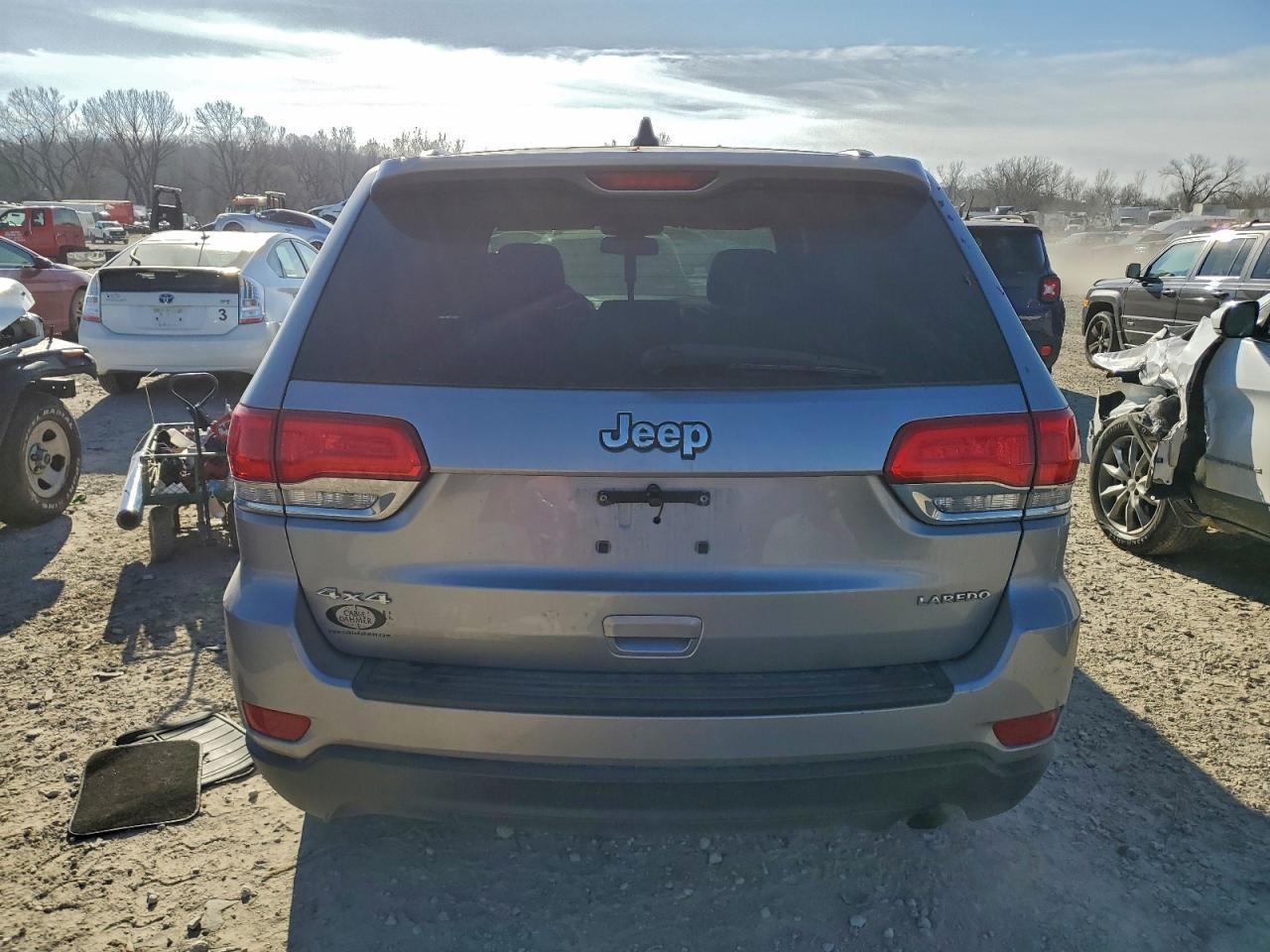 2016 Jeep Grand Cherokee Laredo - zdjęcie 6