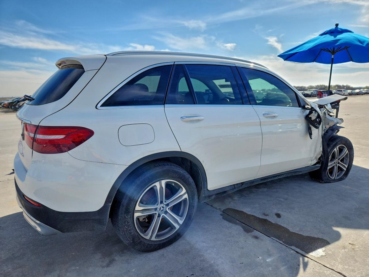 2019 Mercedes-Benz Glc 300 - zdjęcie 3