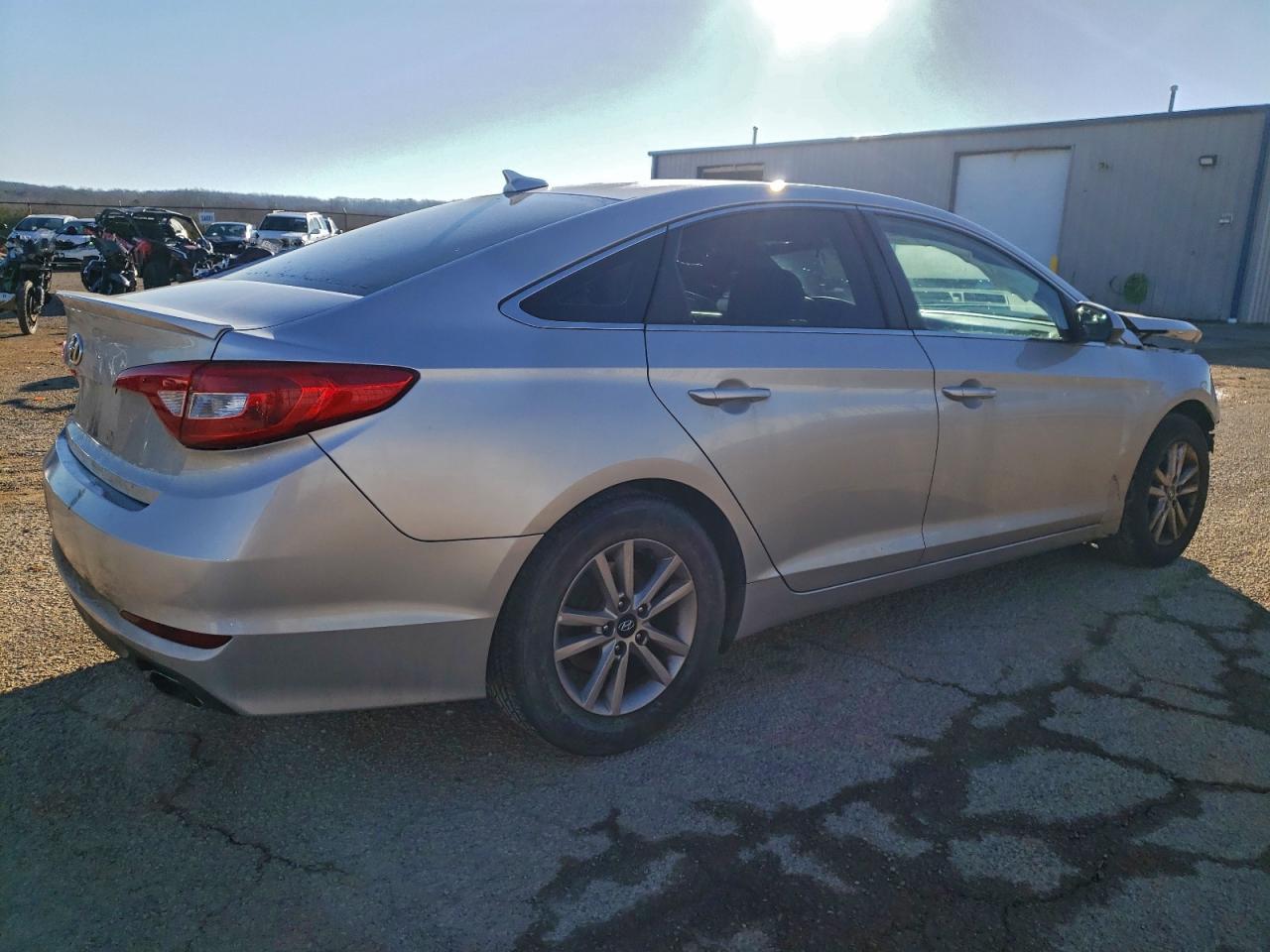 2016 Hyundai Sonata - zdjęcie 3