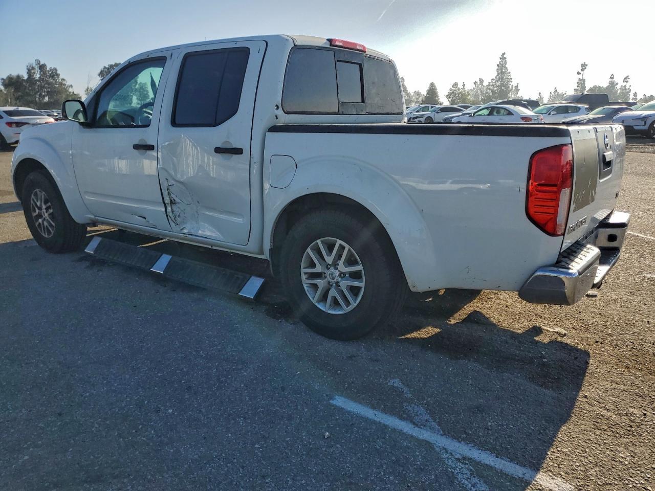 2018 Nissan Frontier S - zdjęcie 2