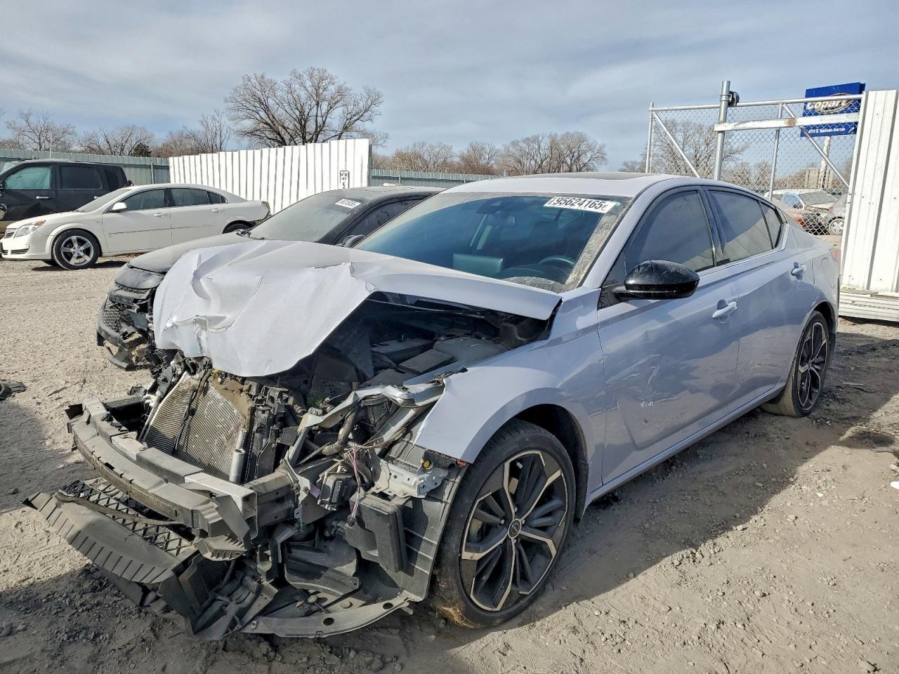 2024 Nissan Altima Sr - zdjęcie główne