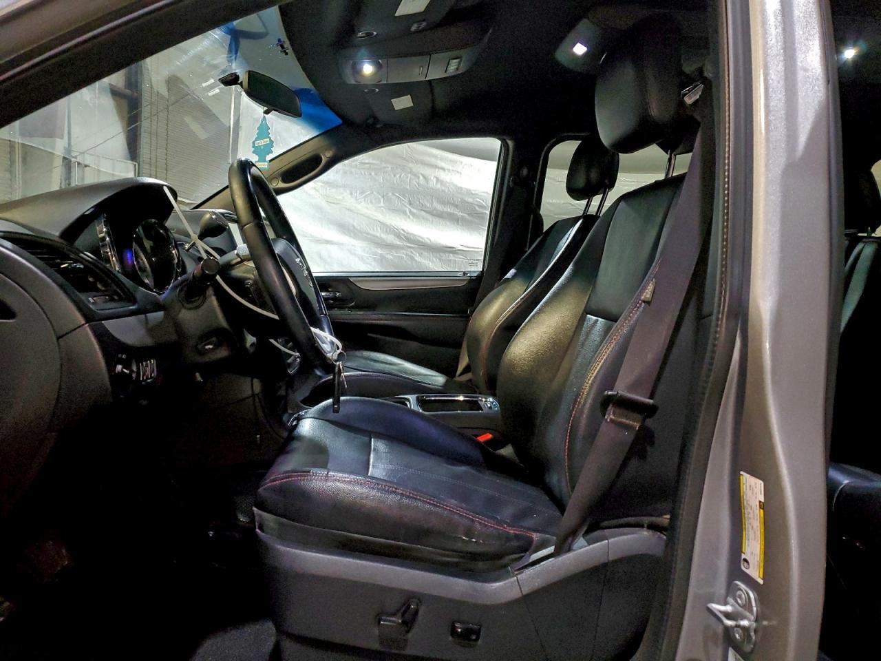 2014 Dodge Grand Caravan R/T - zdjęcie 7