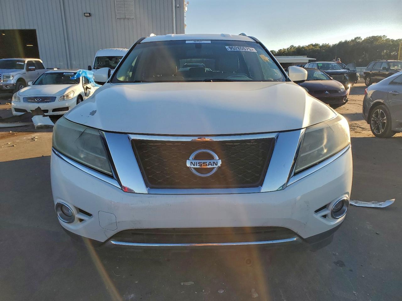 2014 Nissan Pathfinder S - zdjęcie 5