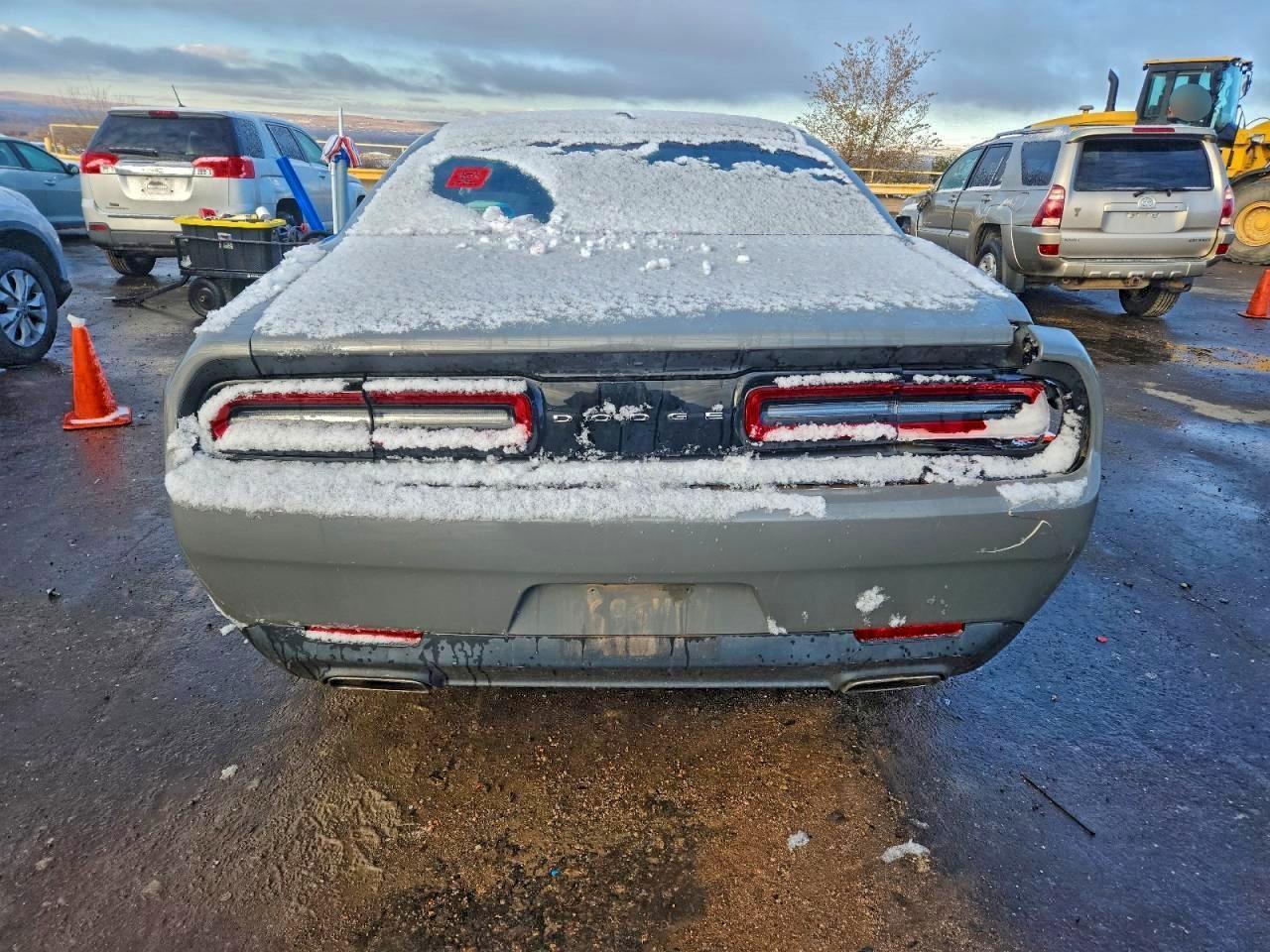 2017 Dodge Challenger Sxt - zdjęcie 6