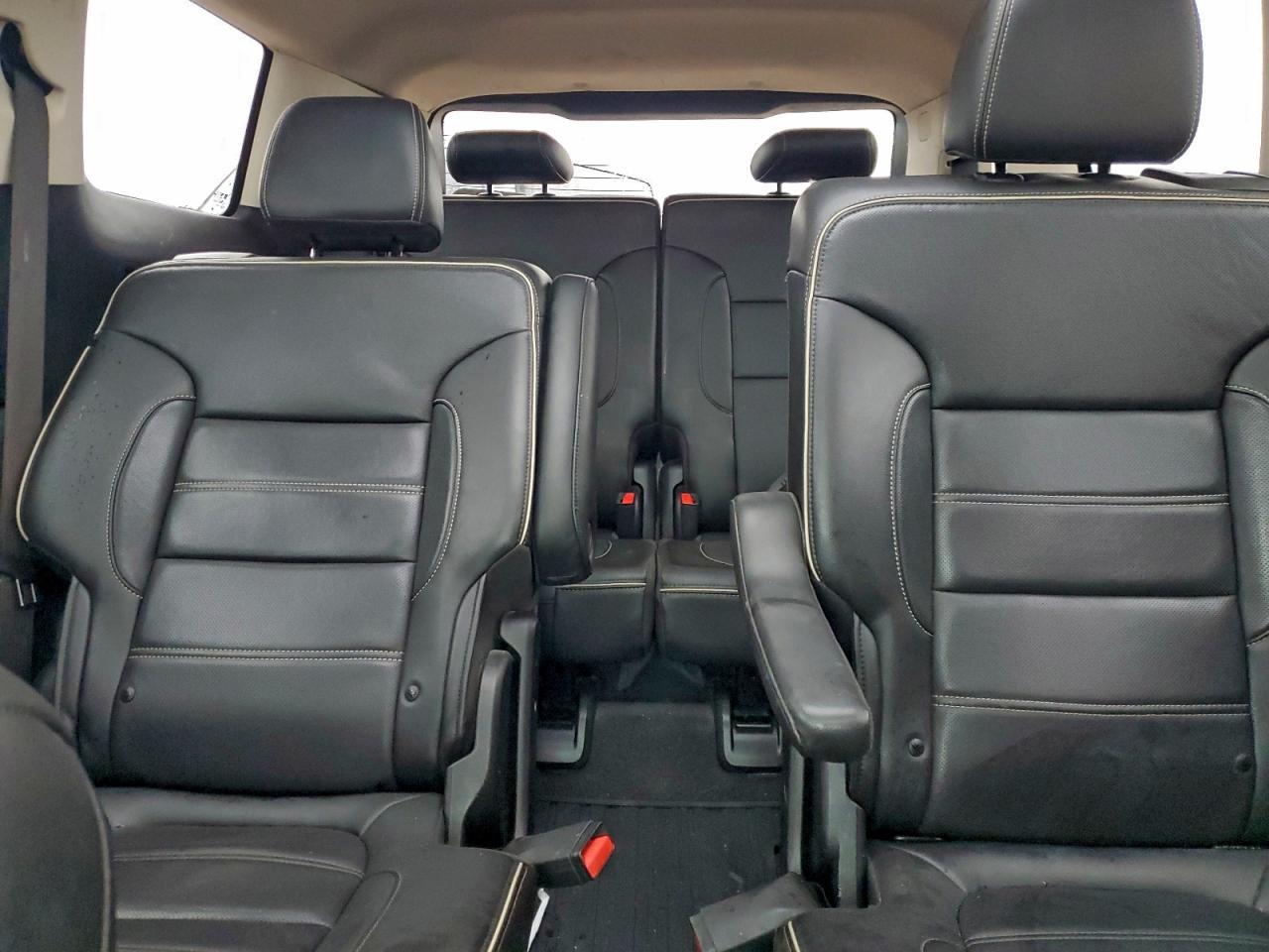 2020 GMC Acadia Denali - zdjęcie 10