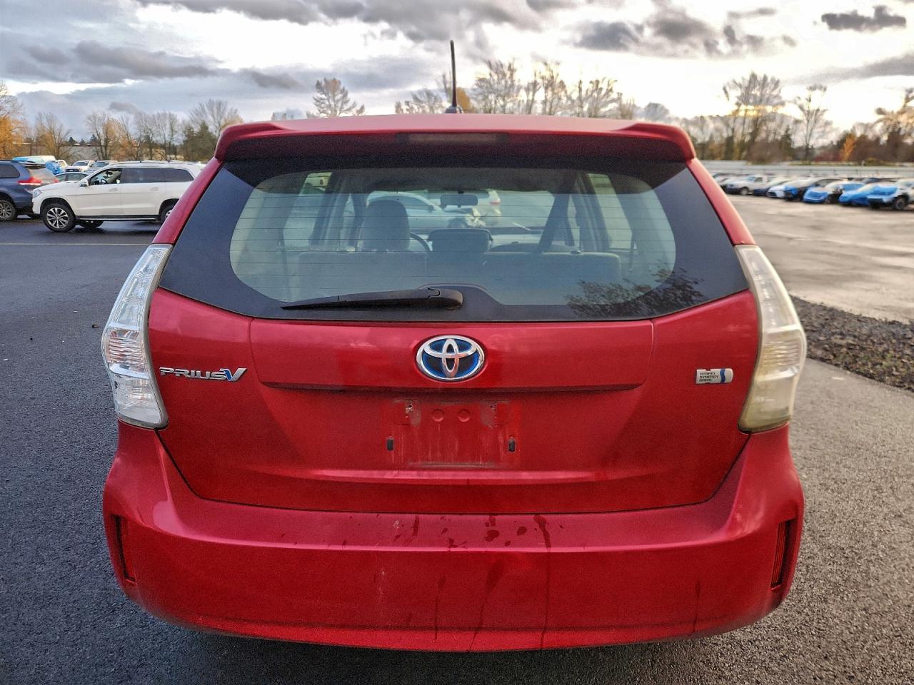 2014 Toyota Prius V - zdjęcie 6