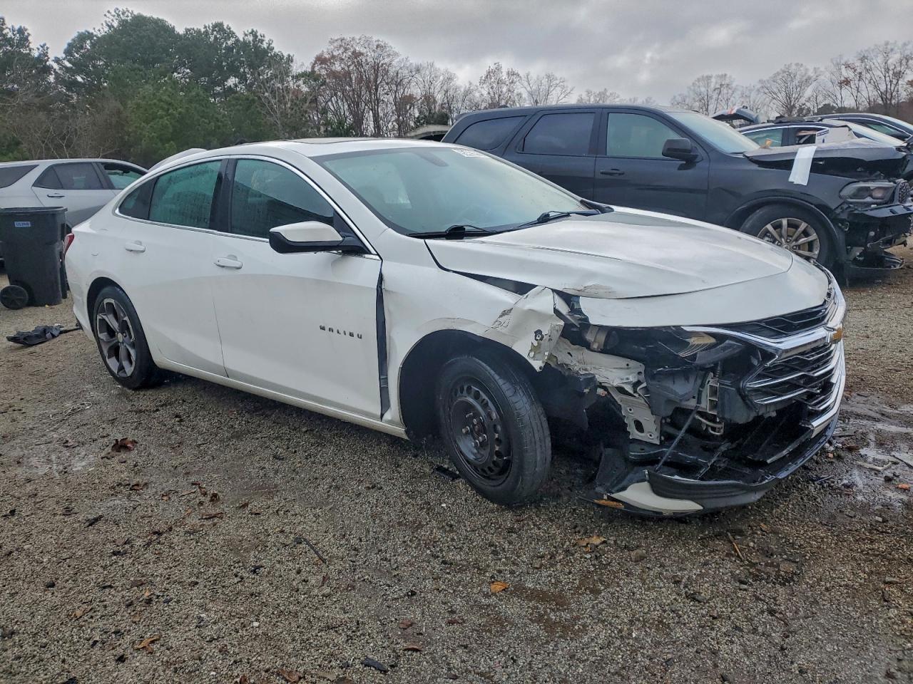 2021 Chevrolet Malibu Lt - zdjęcie 4