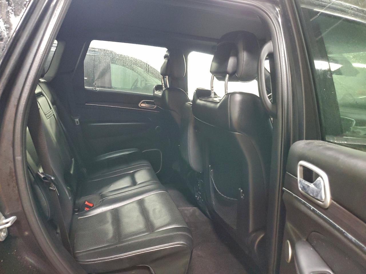 2016 Jeep Grand Cherokee Overland - zdjęcie 10