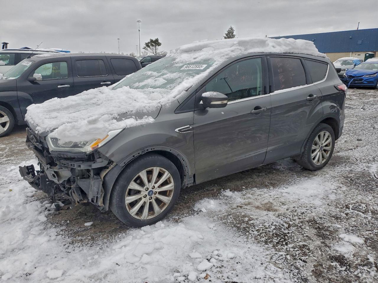 2017 Ford Escape Titanium - zdjęcie główne
