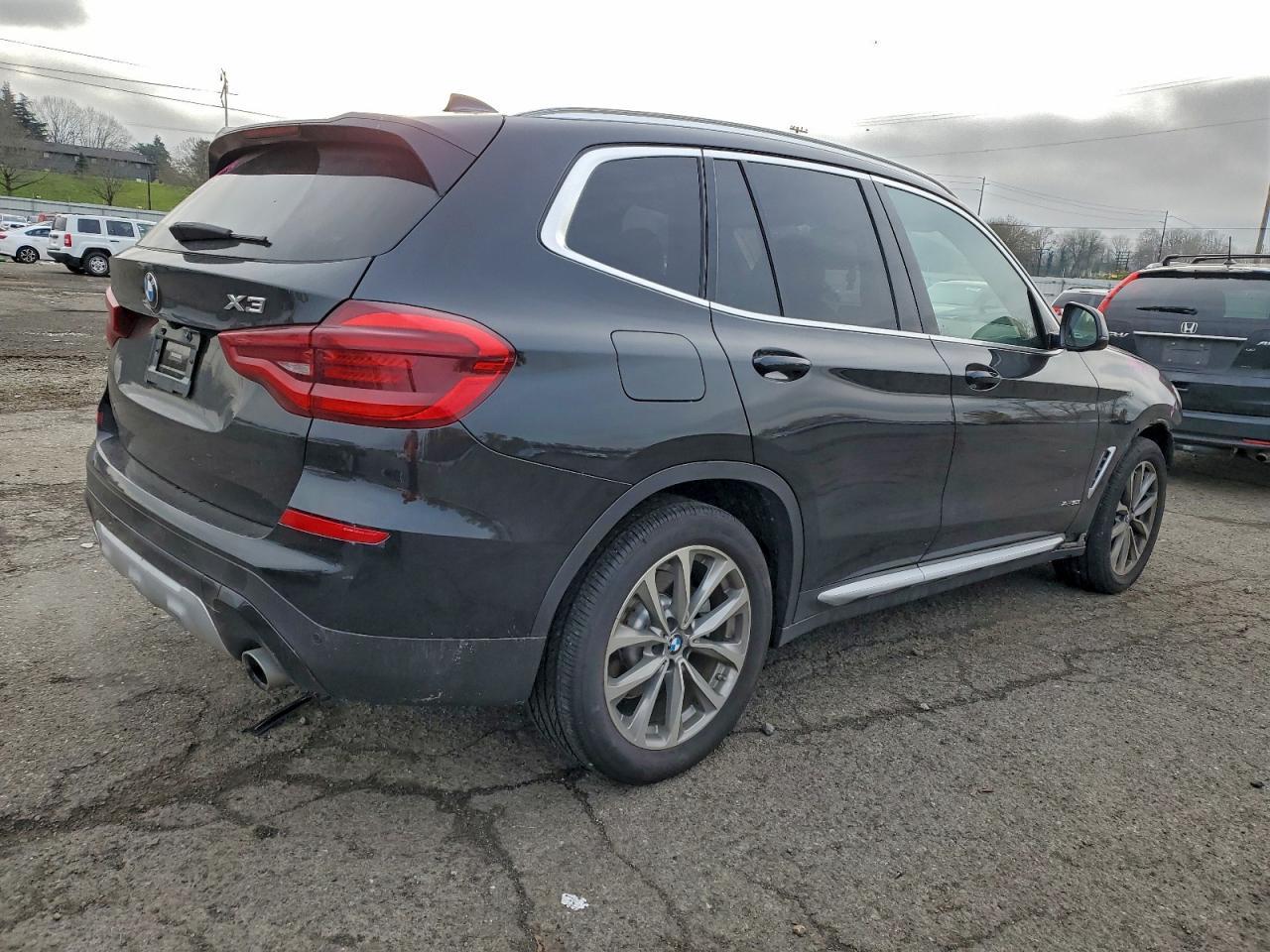 2018 BMW X3 xDrive30I - zdjęcie 3