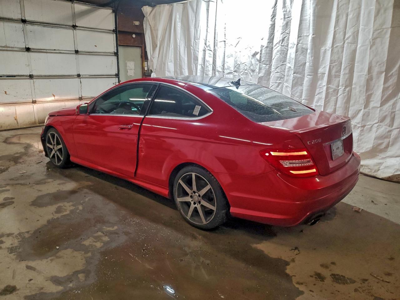 2015 Mercedes-Benz C 250 - zdjęcie 2