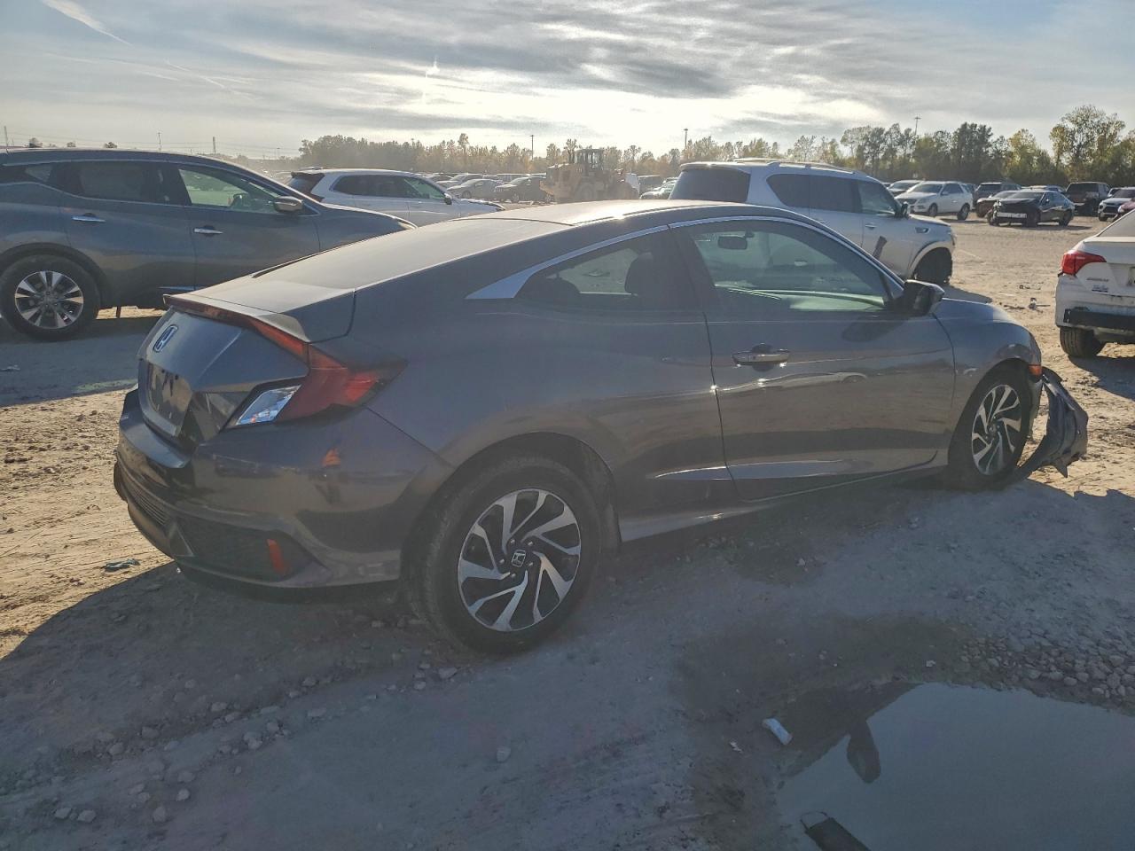 2018 Honda Civic Lx - zdjęcie 3