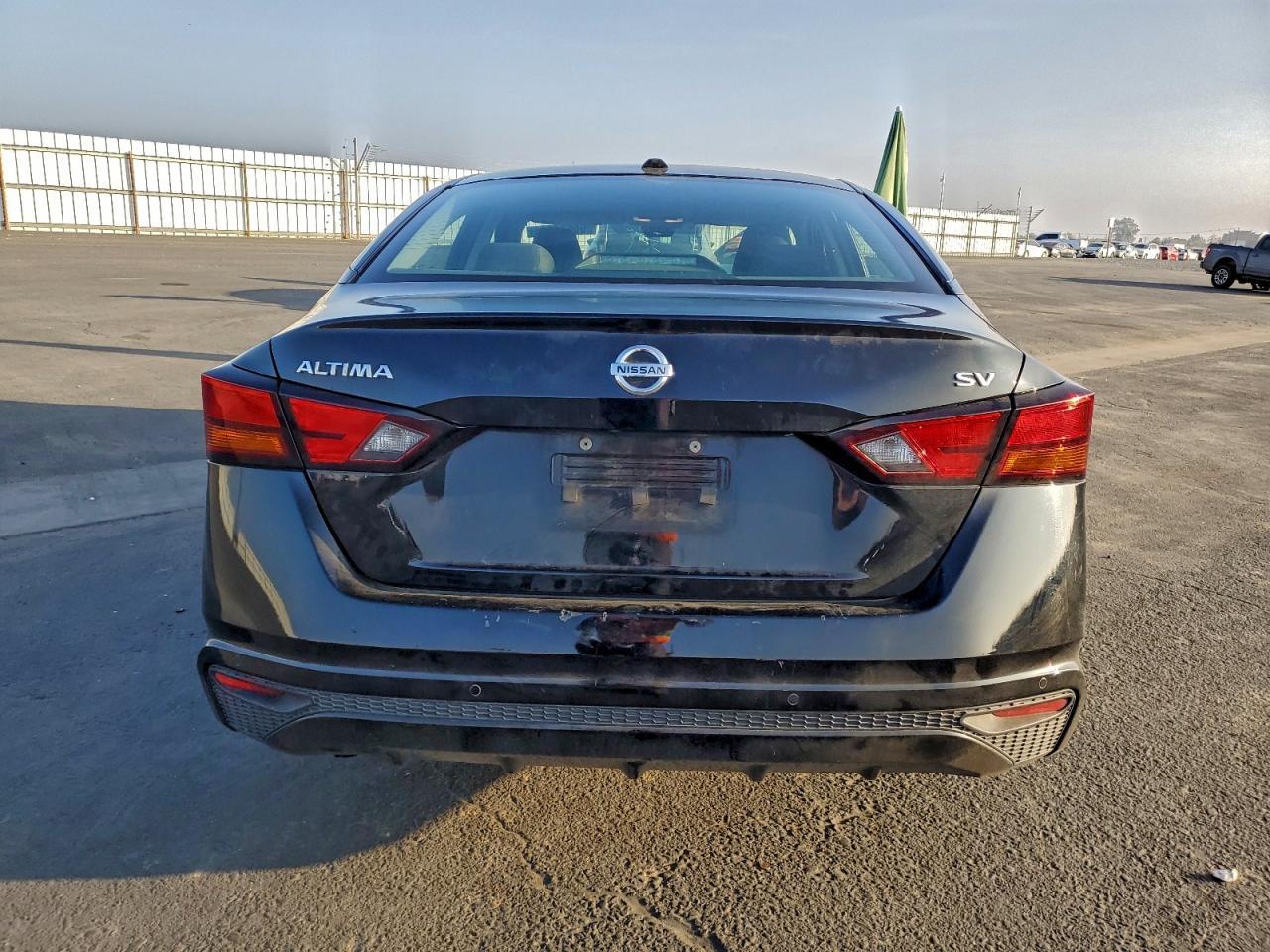 2022 Nissan Altima - zdjęcie 6