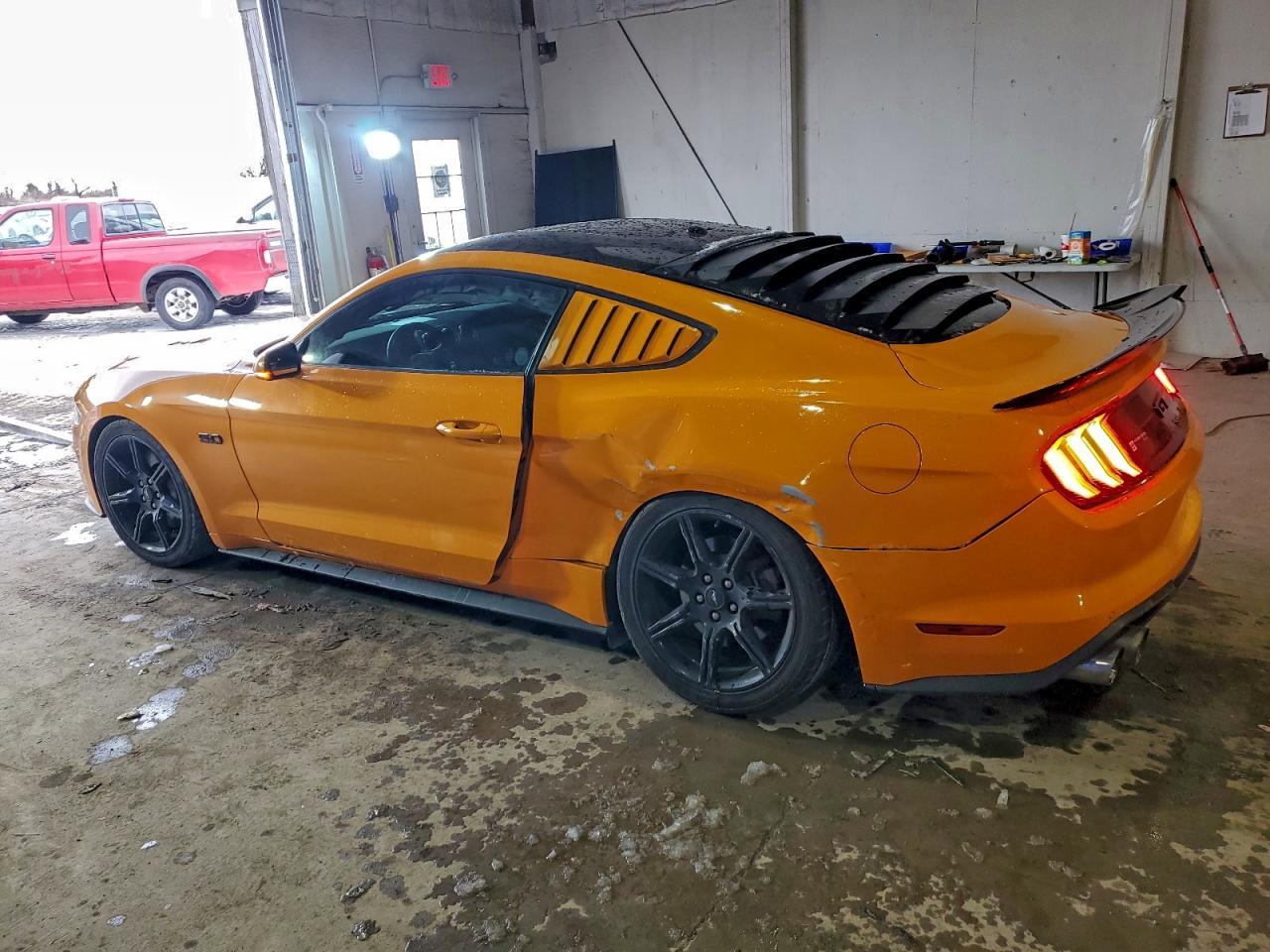 2018 Ford Mustang Gt - zdjęcie 2