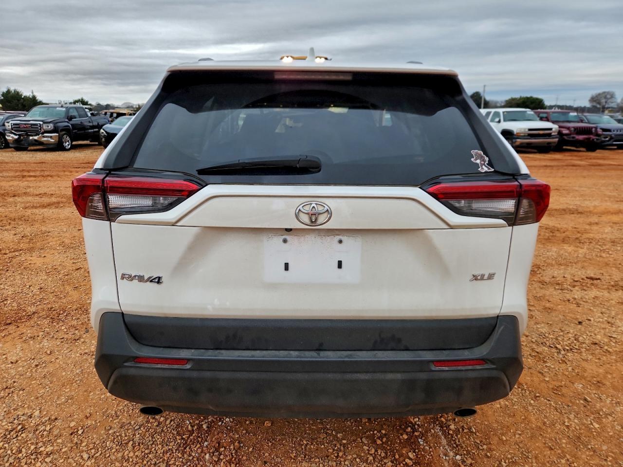 2024 Toyota Rav4 Xle - zdjęcie 6