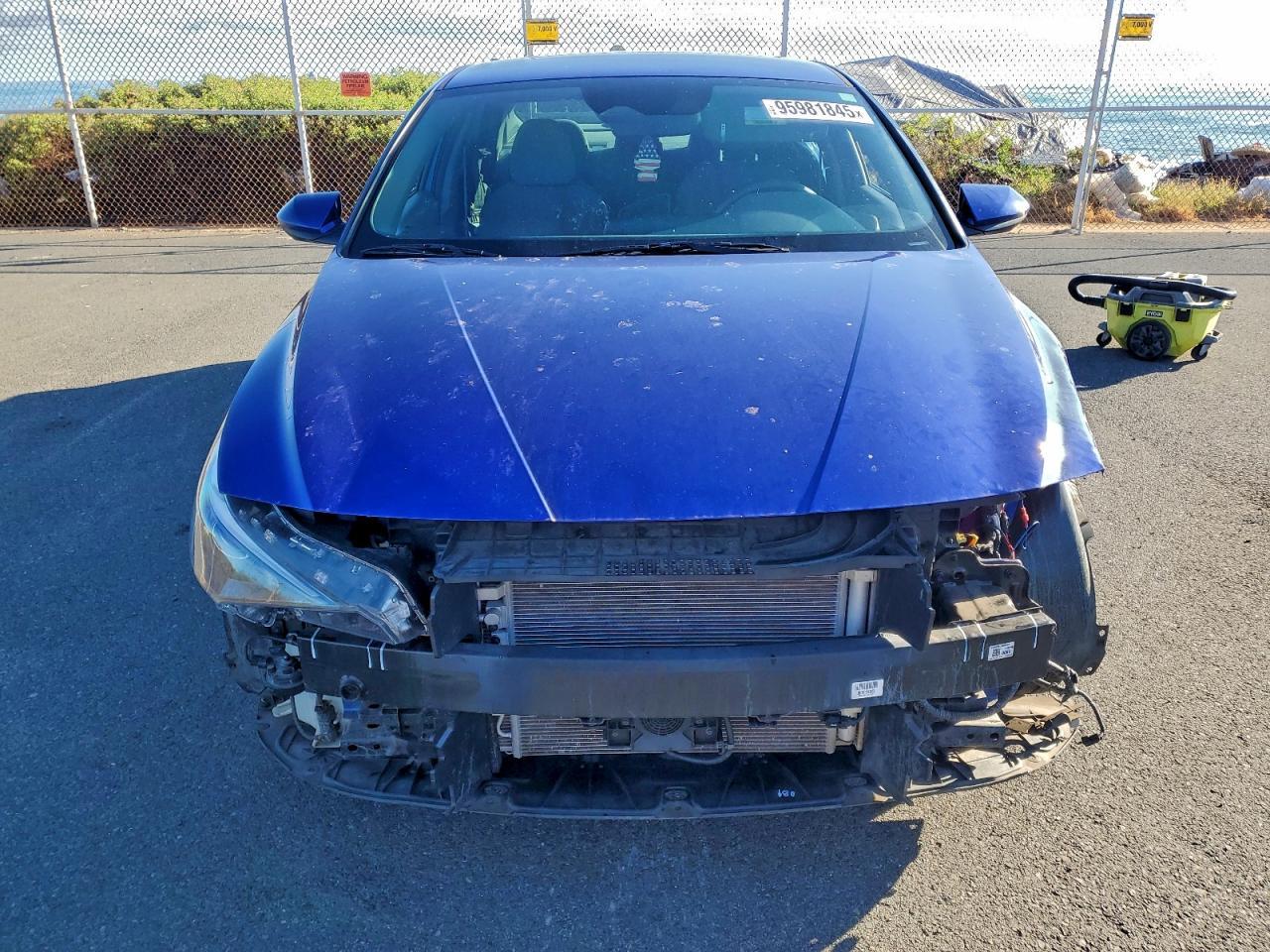 2023 Hyundai Elantra Blue - zdjęcie 5