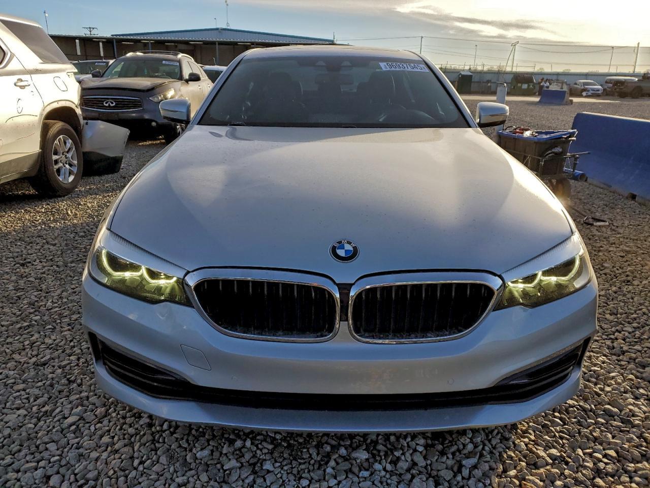 2019 BMW 530 I - zdjęcie 5