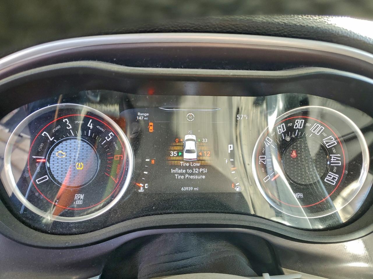 2022 Dodge Challenger R/T - zdjęcie 9