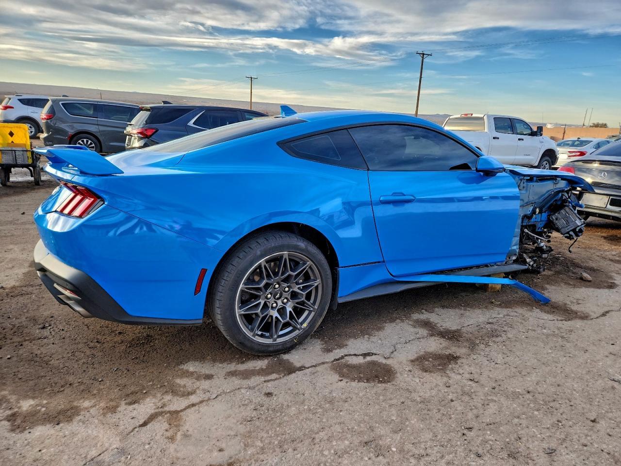 2024 Ford Mustang Gt - zdjęcie 3