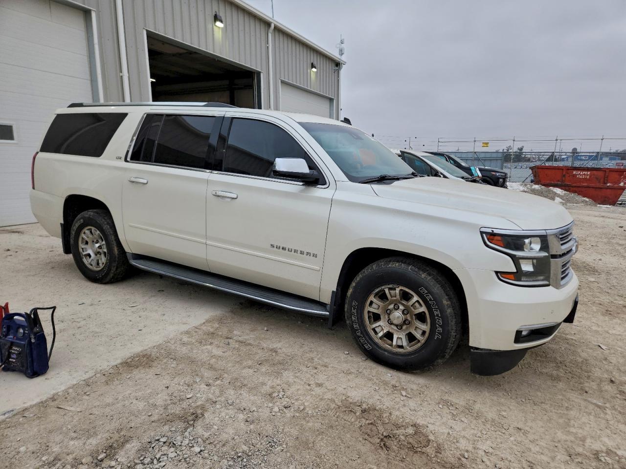 2015 Chevrolet Suburban K1500 Ltz - zdjęcie 4