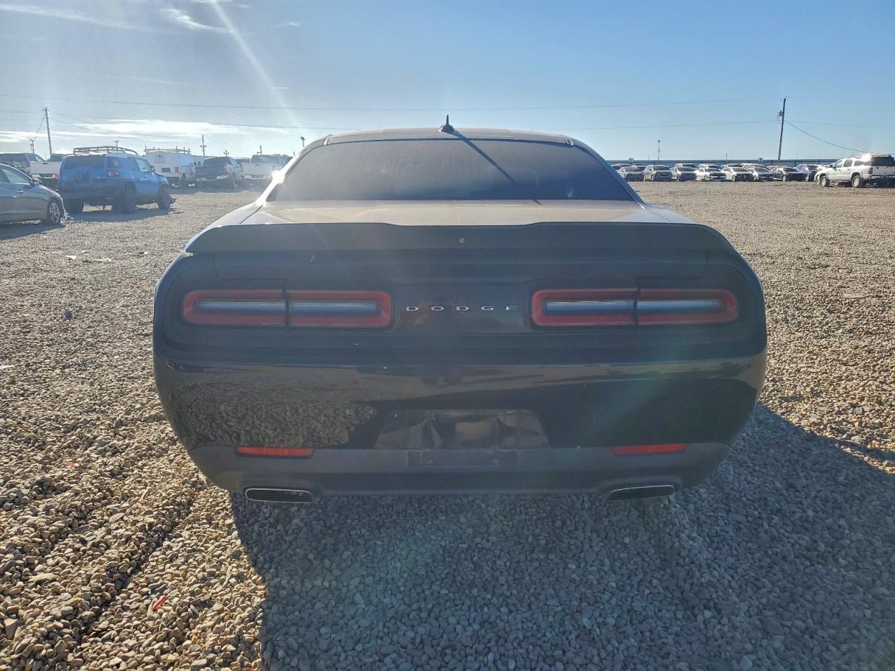 2016 Dodge Challenger Sxt - zdjęcie 6