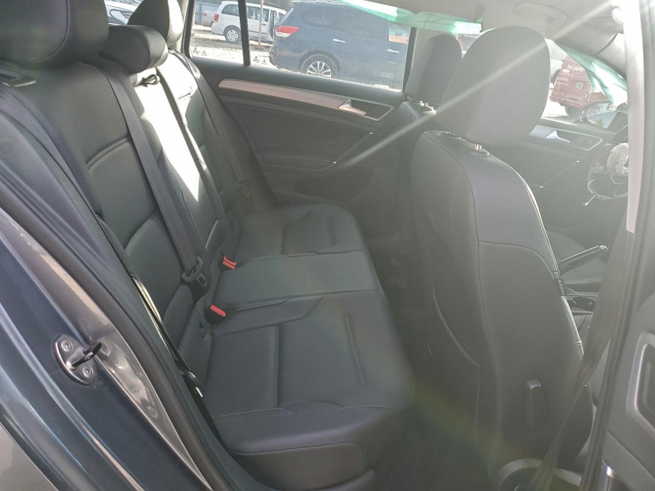 2015 Volkswagen Golf Sportwagen Tdi S - zdjęcie 10