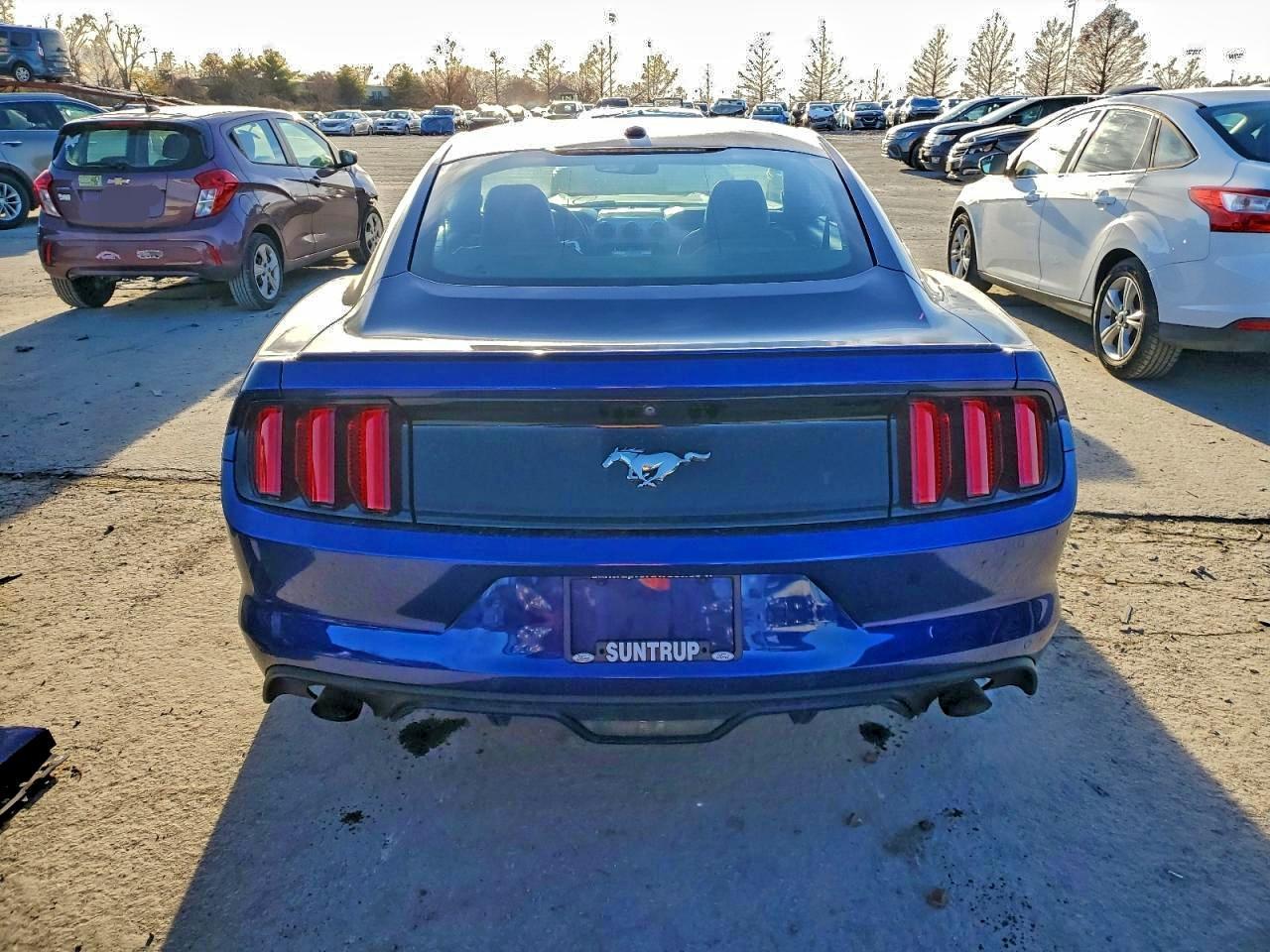 2016 Ford Mustang - zdjęcie 6