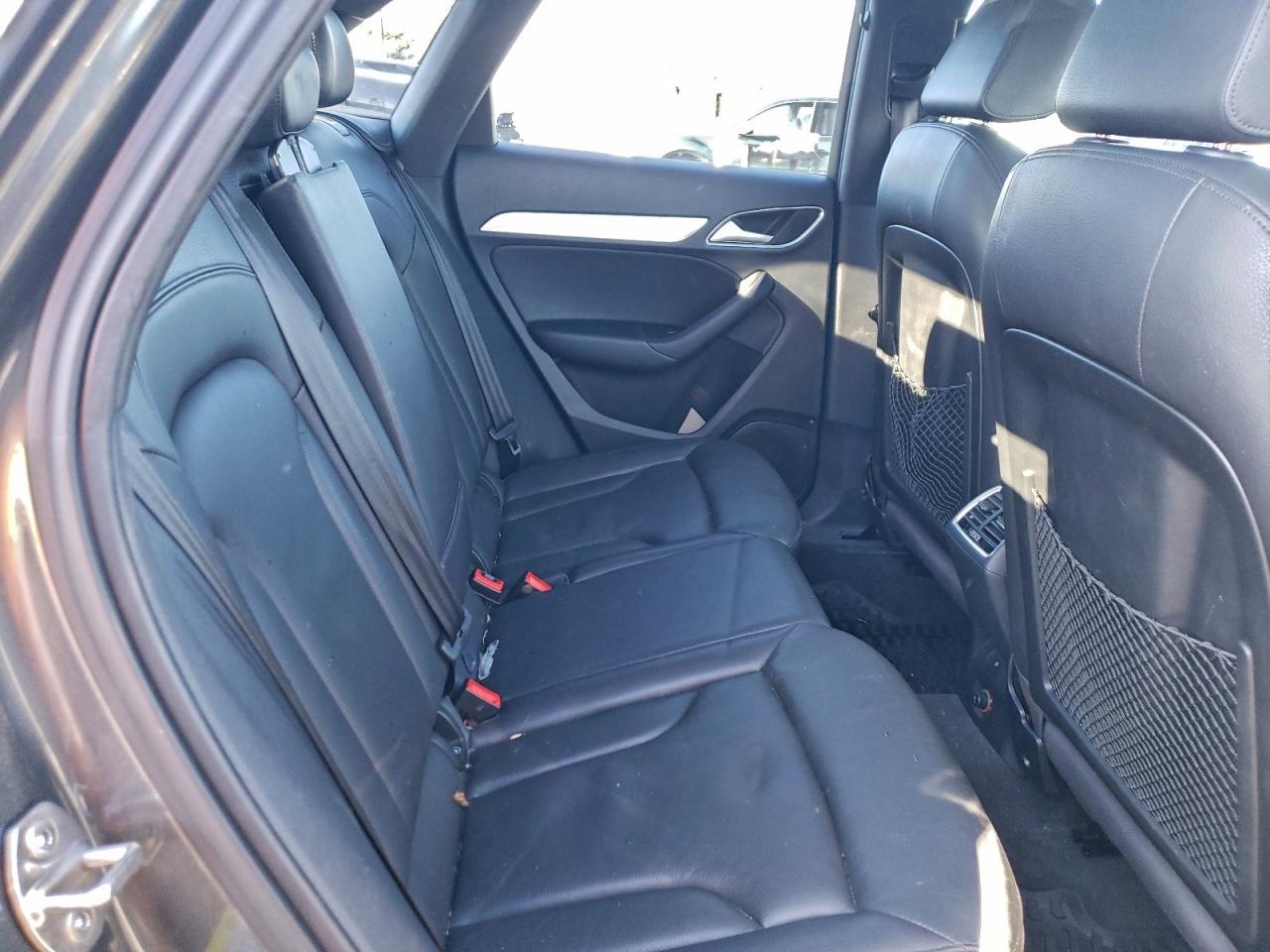 2018 Audi Q3 Premium Plus - zdjęcie 11