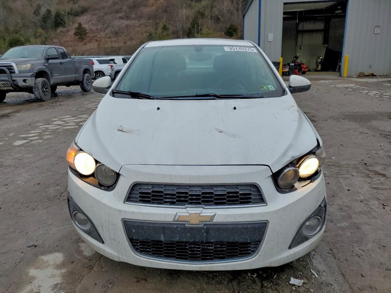 2016 Chevrolet Sonic Lt - zdjęcie 5