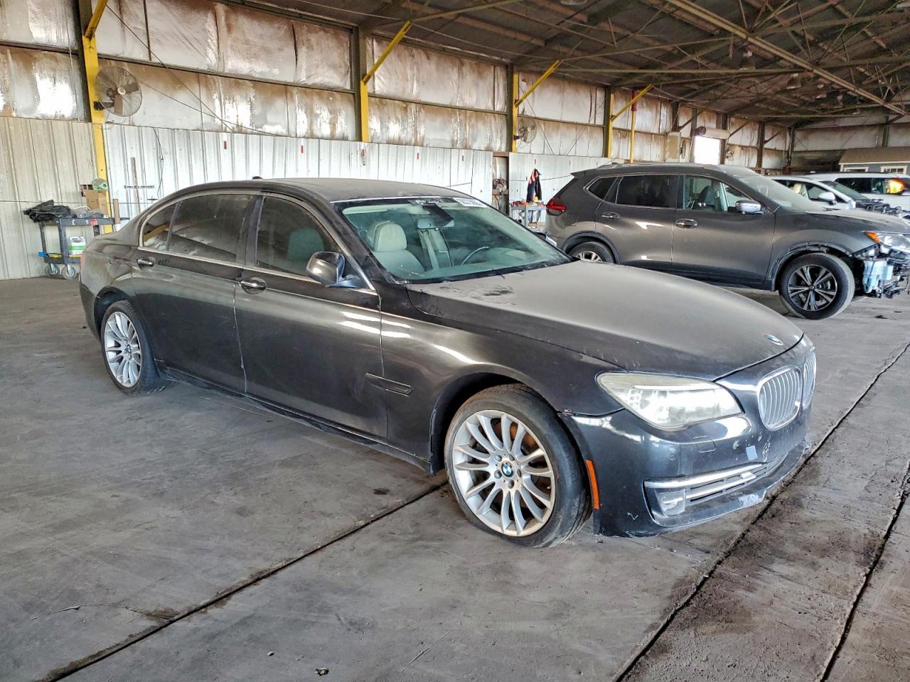 2013 BMW 750 Lxi - zdjęcie 4