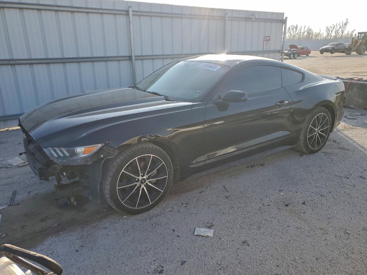 2016 Ford Mustang - zdjęcie główne